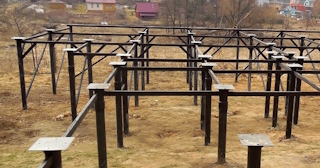 Свайный фундамент под ключ цена с установкой в Острогожске от 520 рублей/м2| установка свайного фундамента под дом под ключ недорого